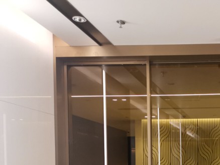 不銹鋼邊框茶色玻璃自動(dòng)門(mén)